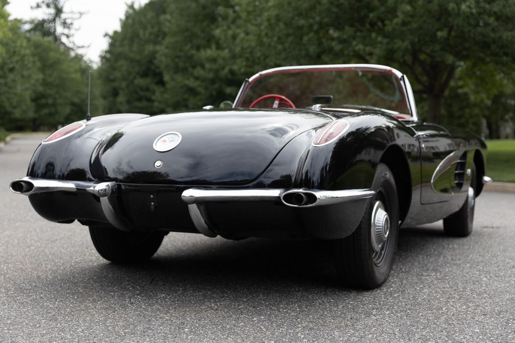 Photo 8 of this CHEVROLET CORVETTE