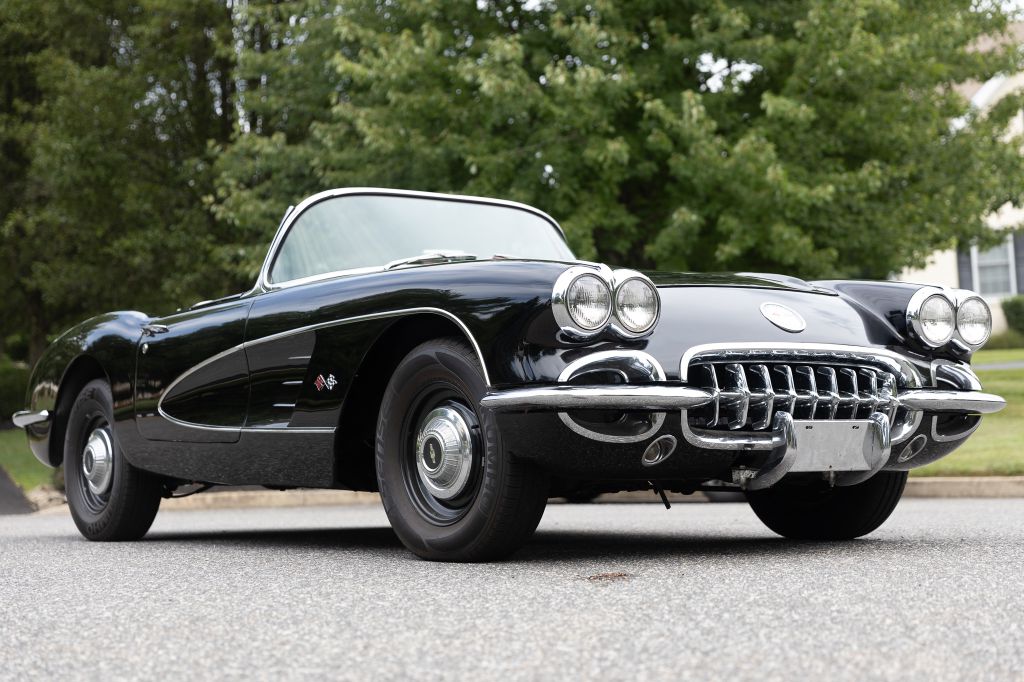 Photo 9 of this CHEVROLET CORVETTE