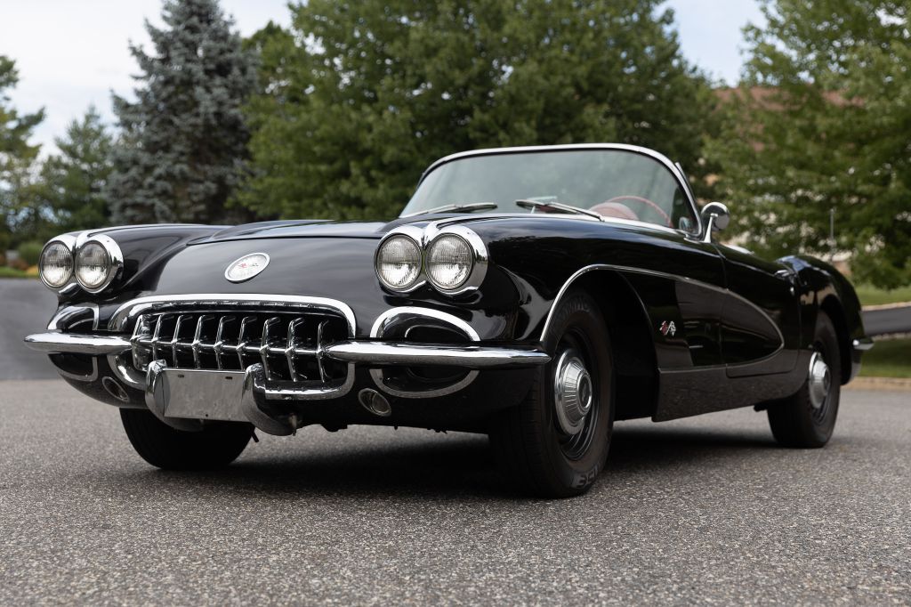 Photo 10 of this CHEVROLET CORVETTE