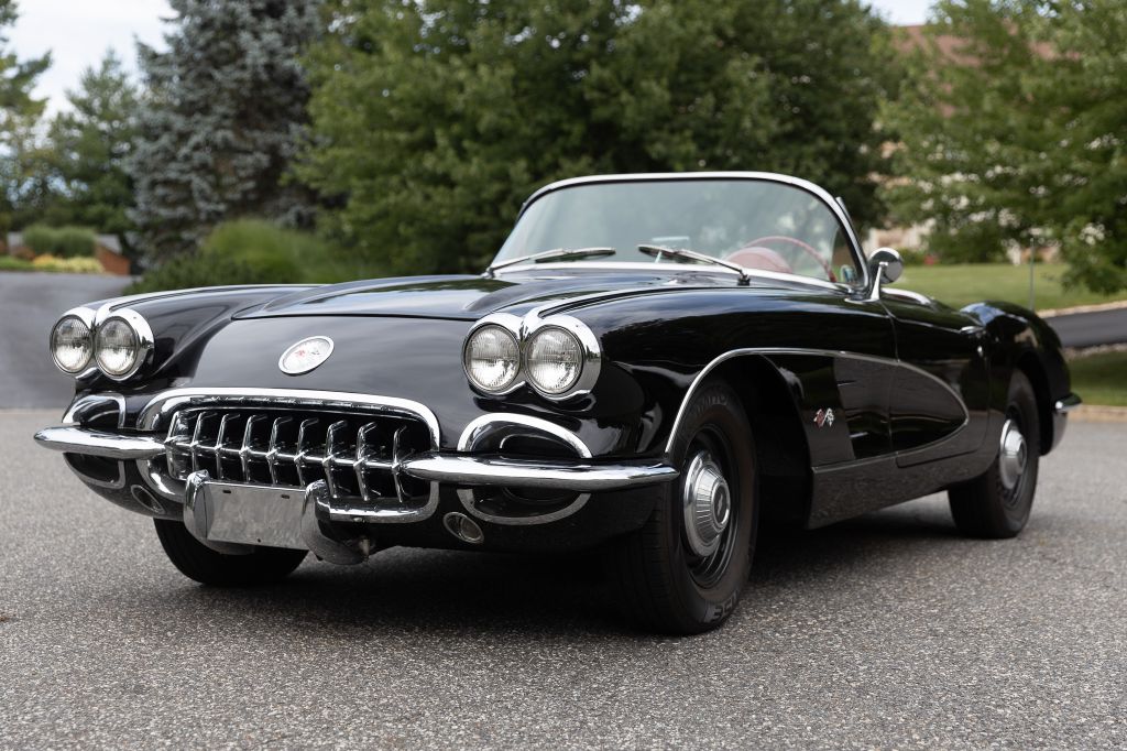 Photo 12 of this CHEVROLET CORVETTE