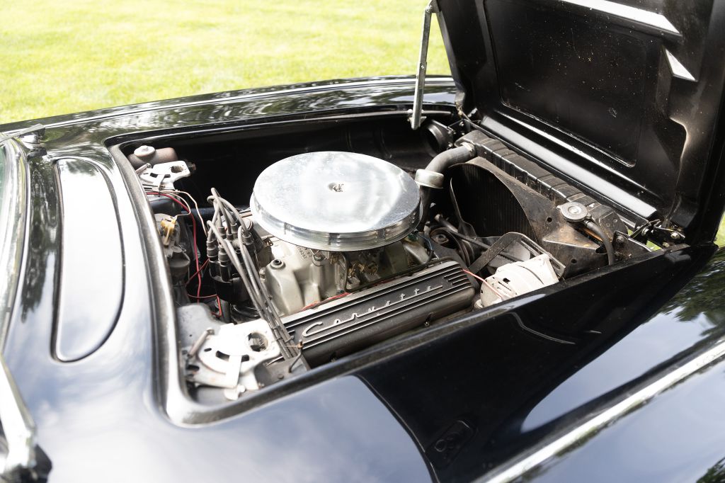 Photo 26 of this CHEVROLET CORVETTE