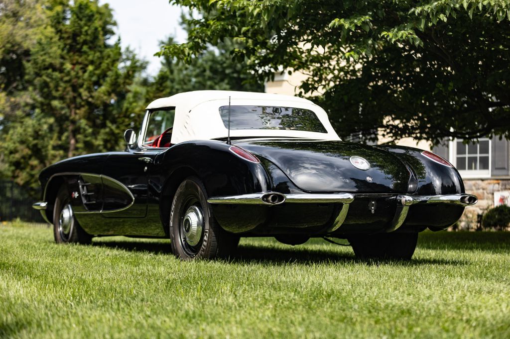 Photo 35 of this CHEVROLET CORVETTE