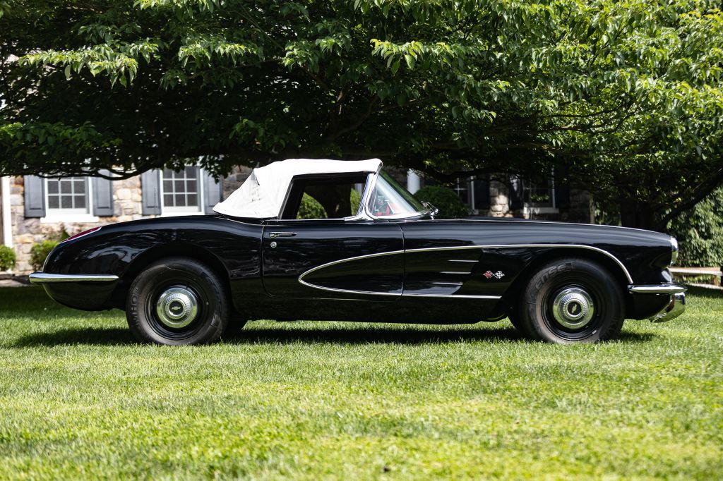 Photo 72 of this CHEVROLET CORVETTE