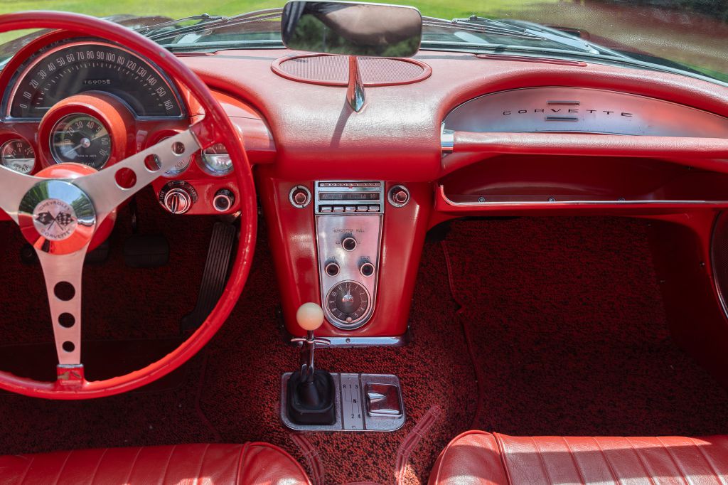 Photo 121 of this CHEVROLET CORVETTE