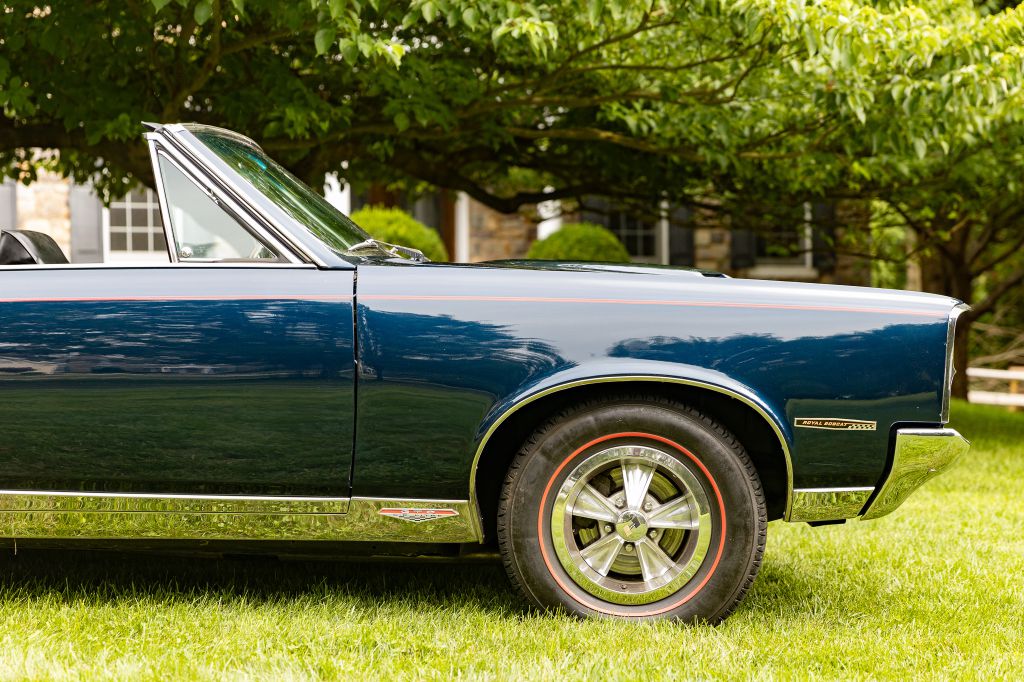 Photo 13 of this PONTIAC GTO