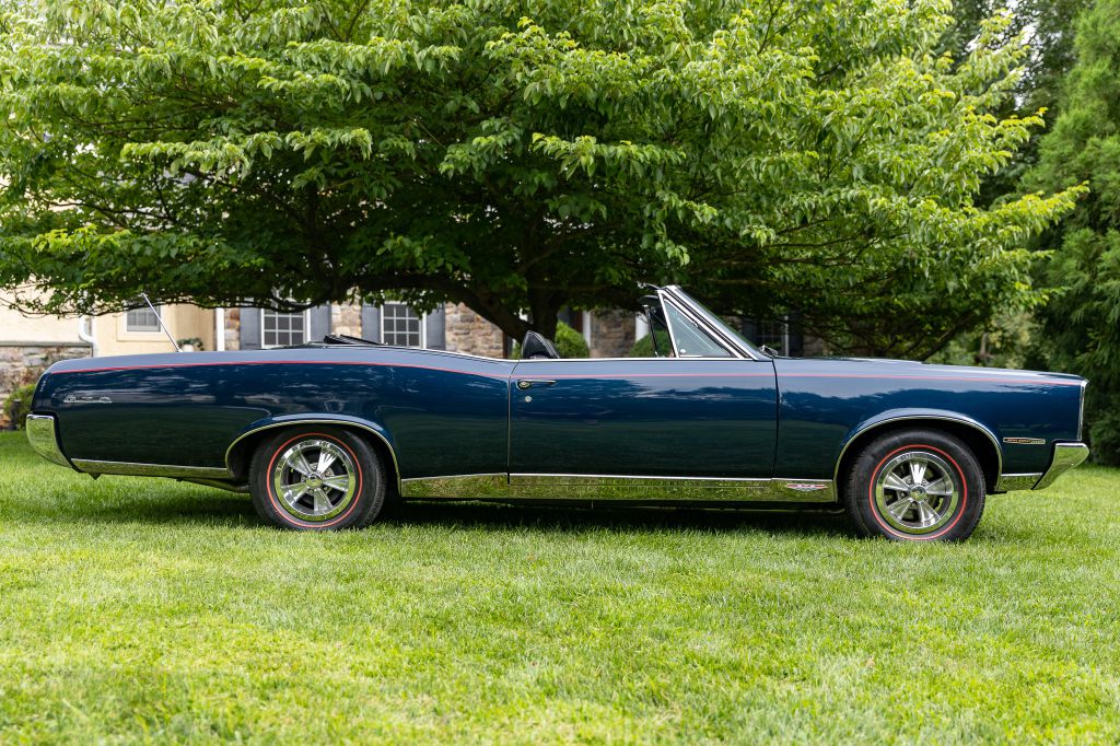 Photo 14 of this PONTIAC GTO