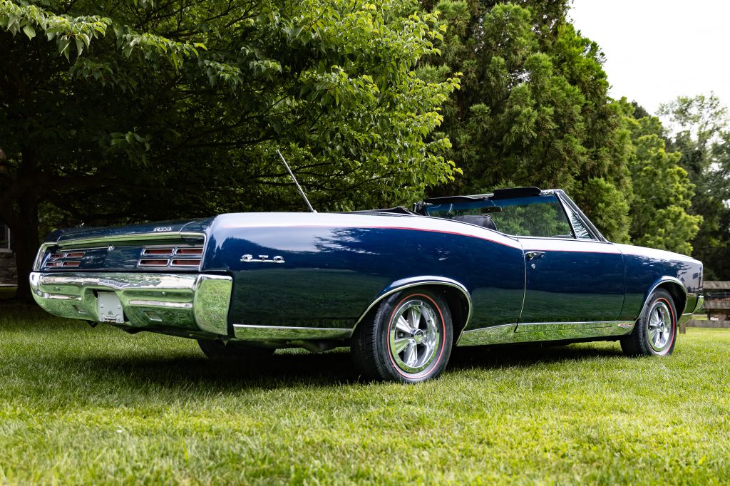 Photo 16 of this PONTIAC GTO