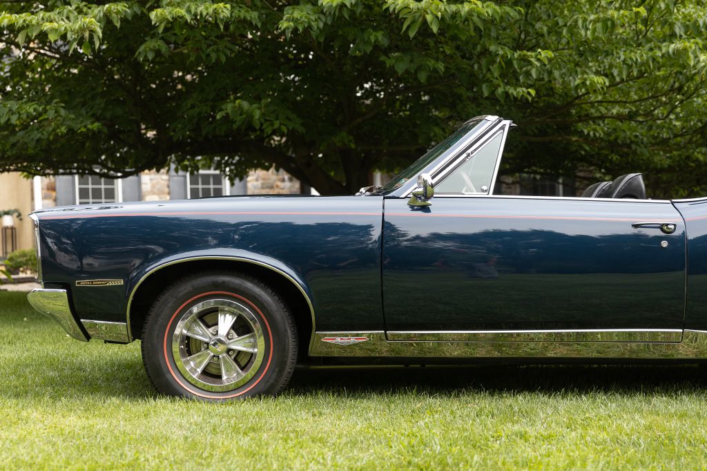 Photo 61 of this PONTIAC GTO
