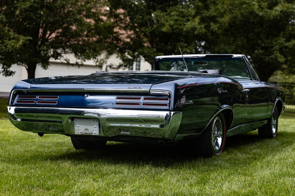 Photo 70 of this PONTIAC GTO