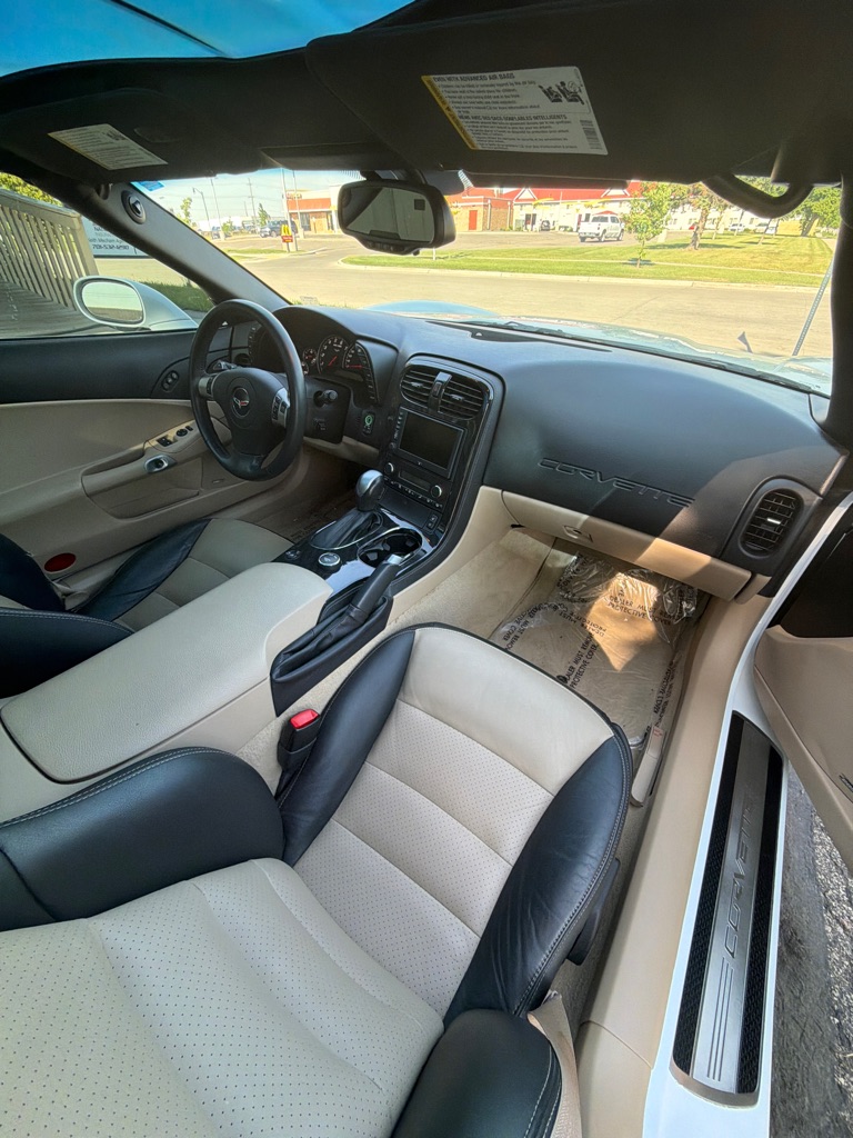 Photo 13 of this CHEVROLET CORVETTE