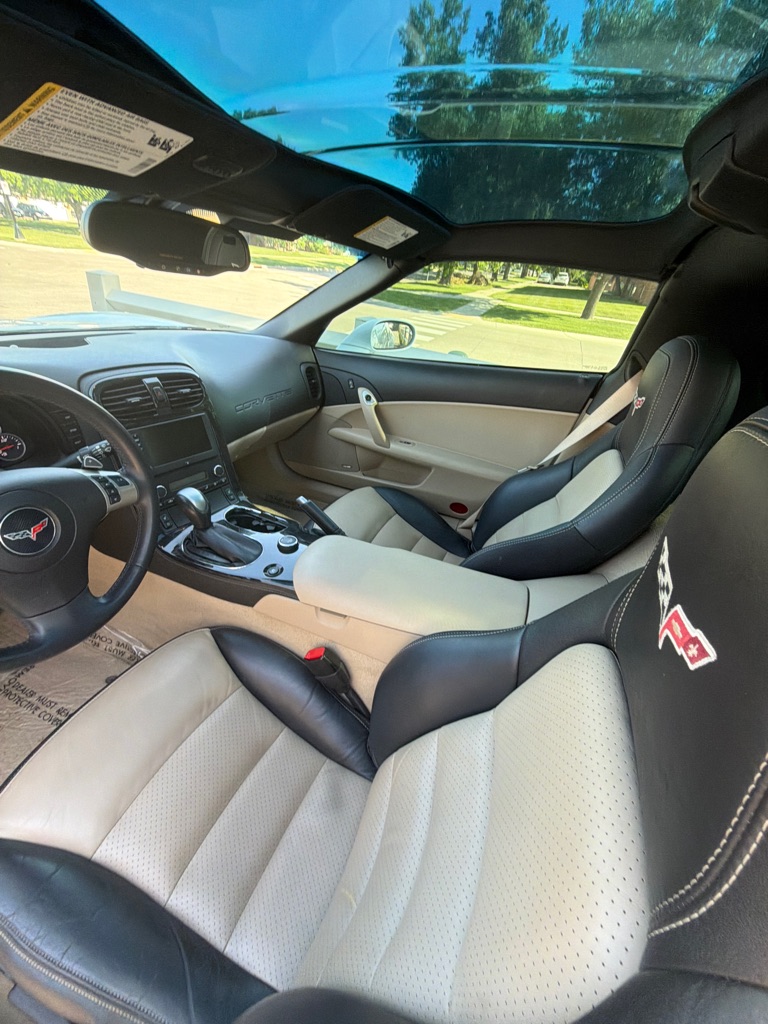 Photo 11 of this CHEVROLET CORVETTE