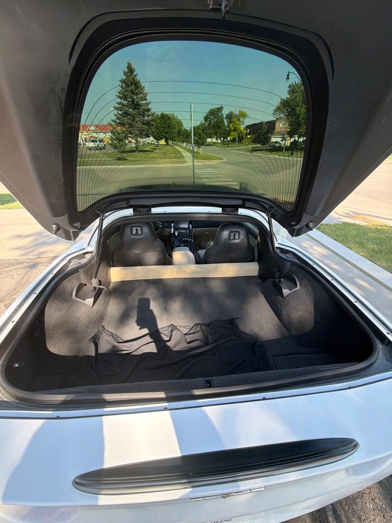 Photo 14 of this CHEVROLET CORVETTE