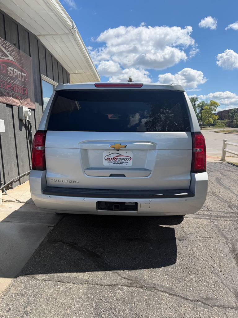 Photo 3 of this CHEVROLET SUBURBAN