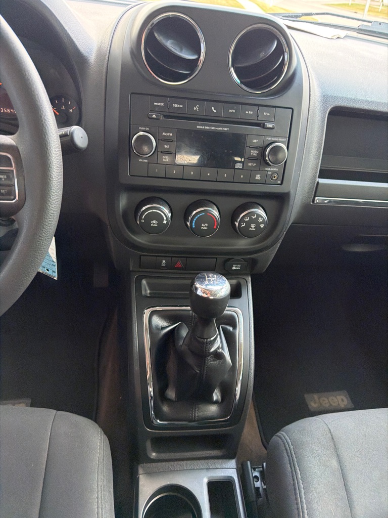 Photo 6 of this JEEP PATRIOT