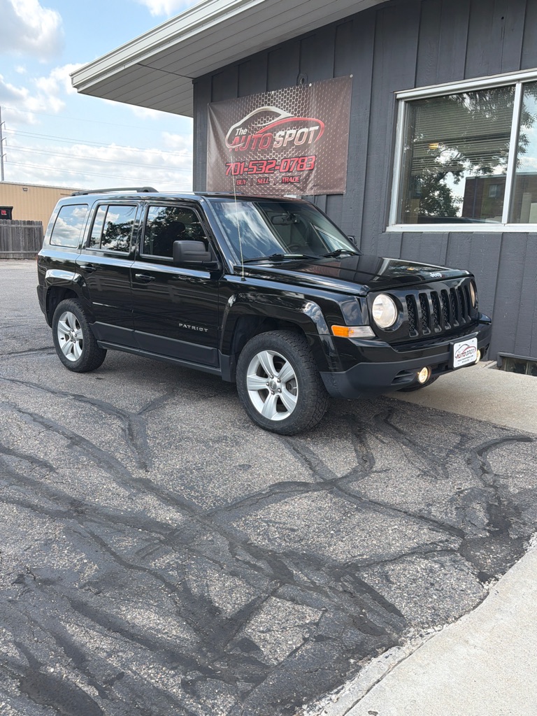 Photo 2 of this JEEP PATRIOT