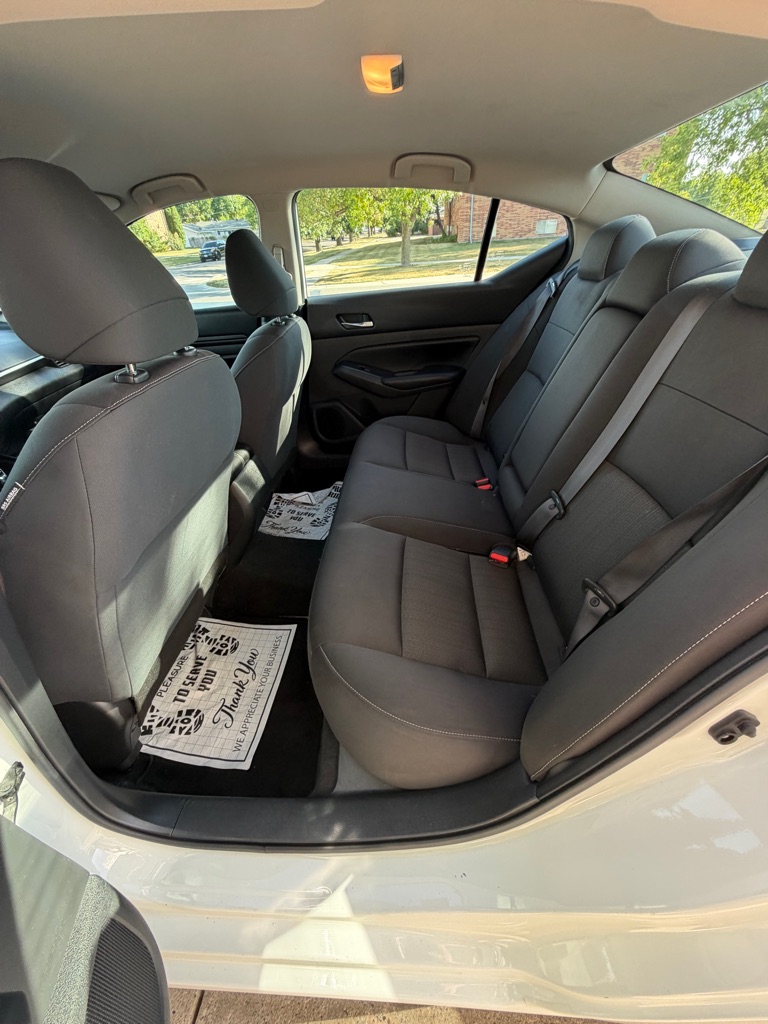 Photo 5 of this NISSAN ALTIMA