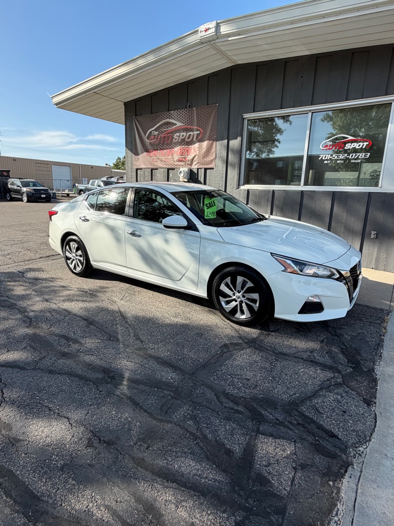 Photo 2 of this NISSAN ALTIMA