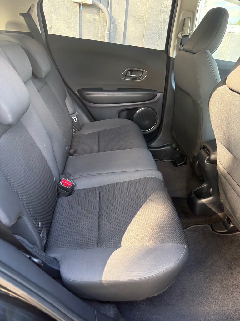 Photo 9 of this HONDA HR-V