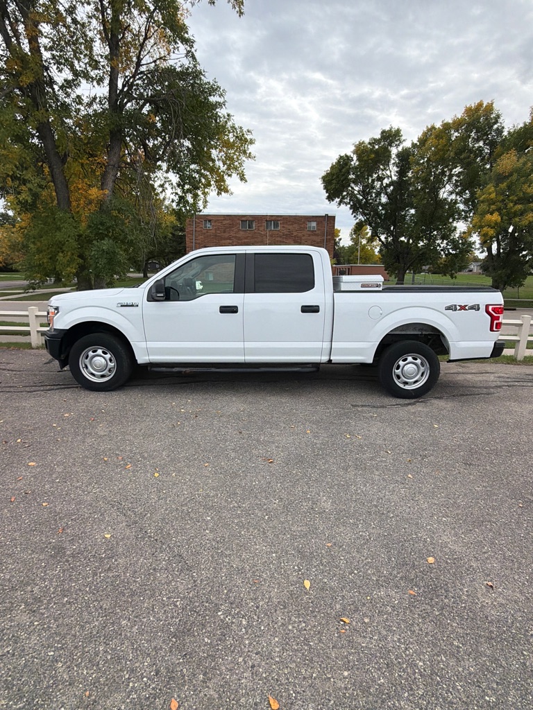 Photo 2 of this FORD F150