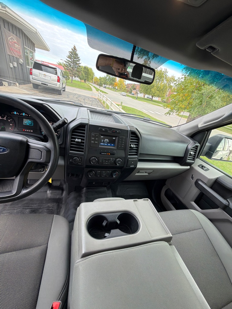 Photo 7 of this FORD F150