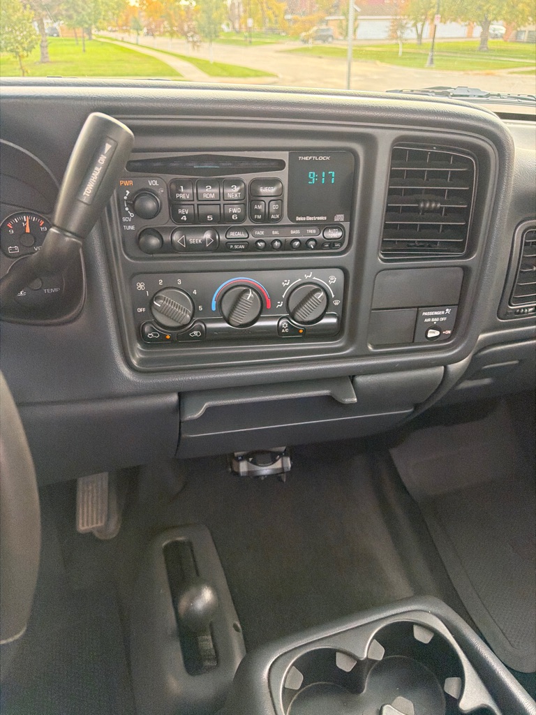 Photo 9 of this GMC NEW SIERRA
