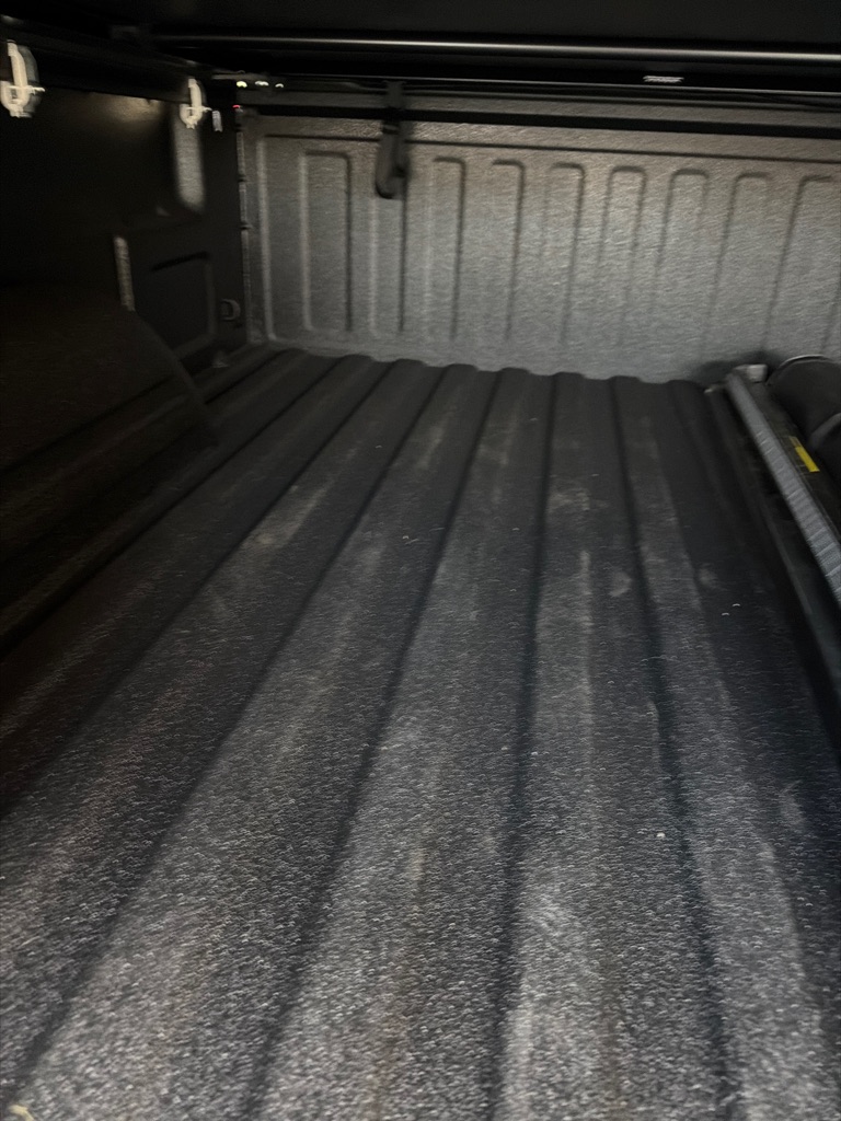 Photo 4 of this GMC NEW SIERRA