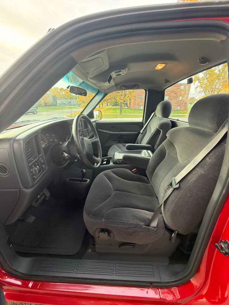 Photo 6 of this GMC NEW SIERRA