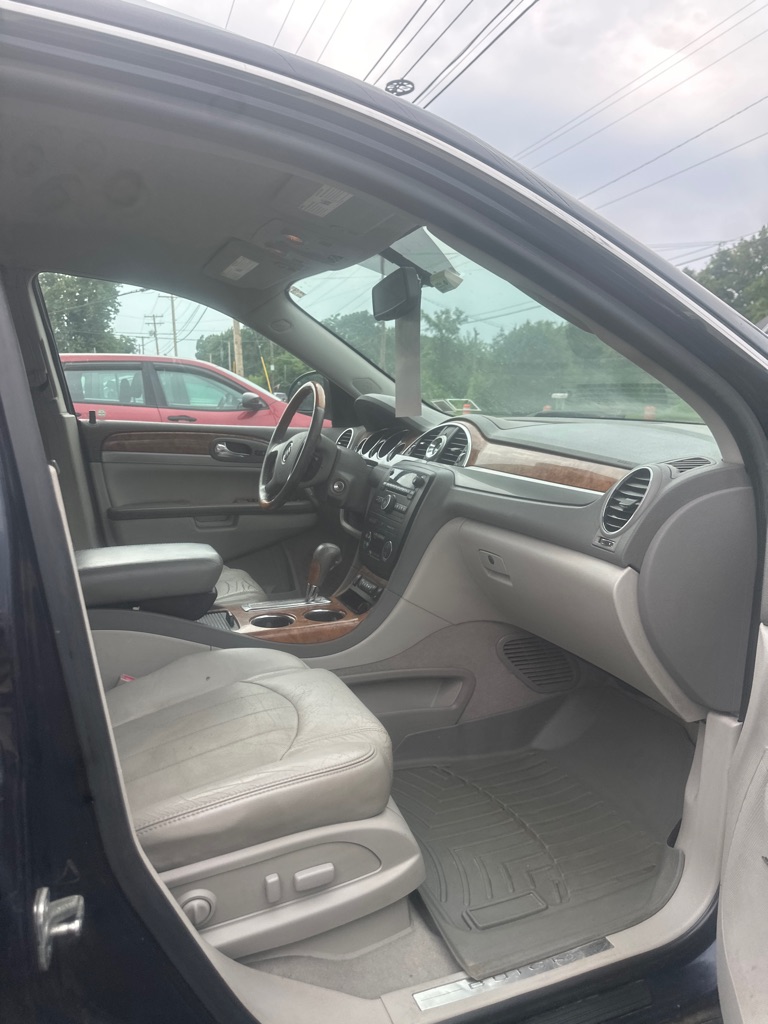 Photo 10 of this BUICK ENCLAVE