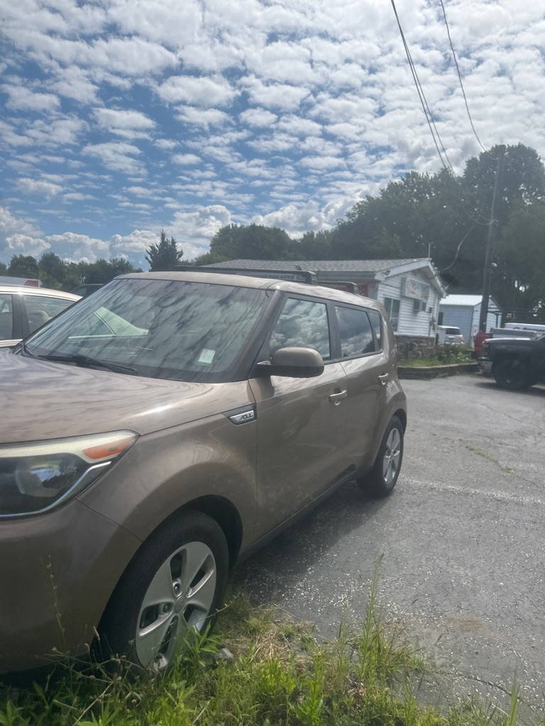 Photo 10 of this KIA SOUL