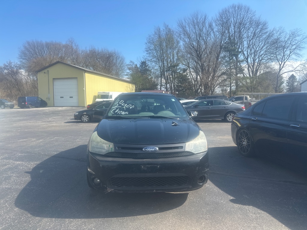 Photo 2 of this FORD FOCUS