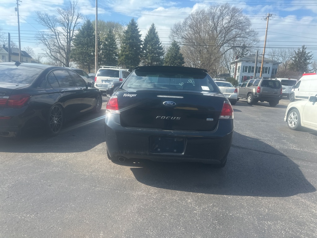 Photo 5 of this FORD FOCUS