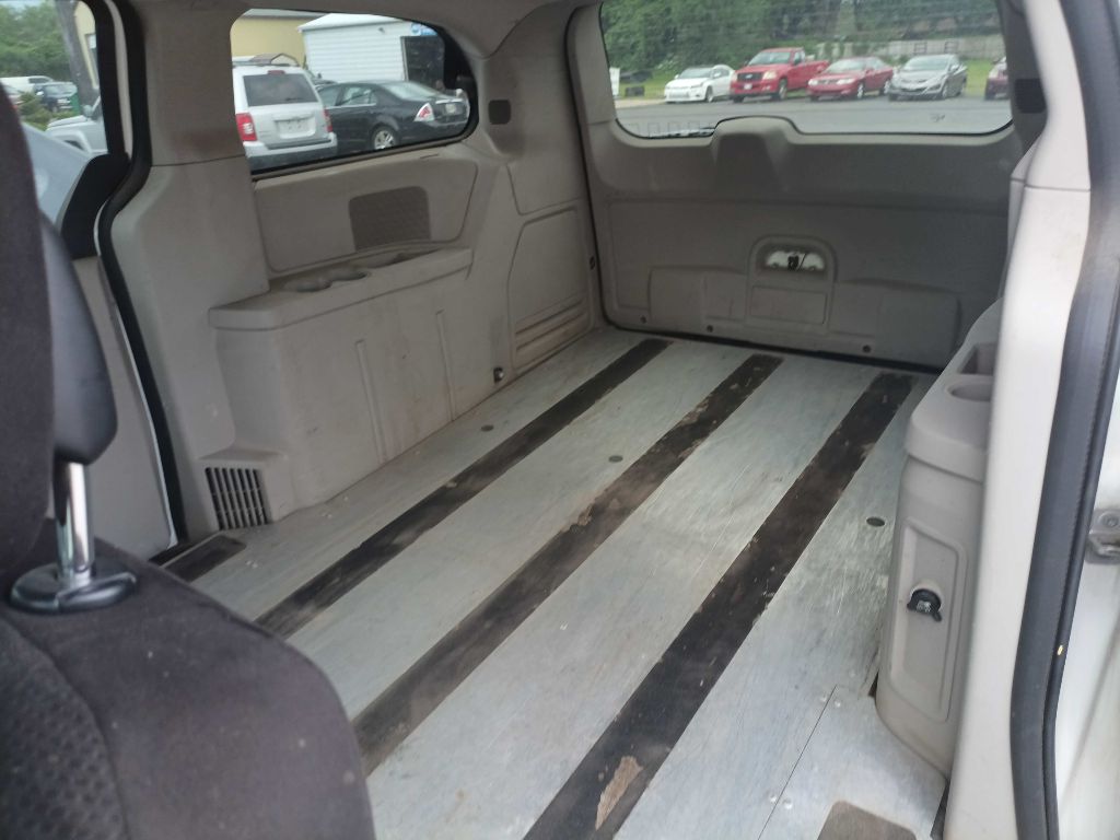 Photo 9 of this DODGE RAM VAN