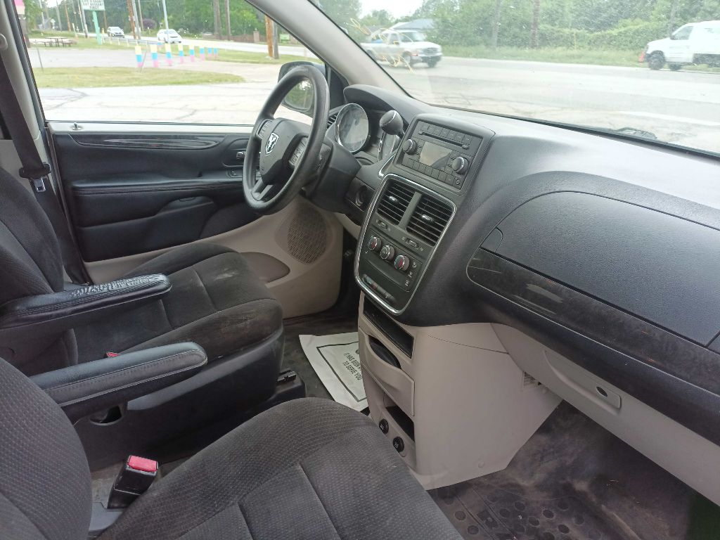 Photo 7 of this DODGE RAM VAN