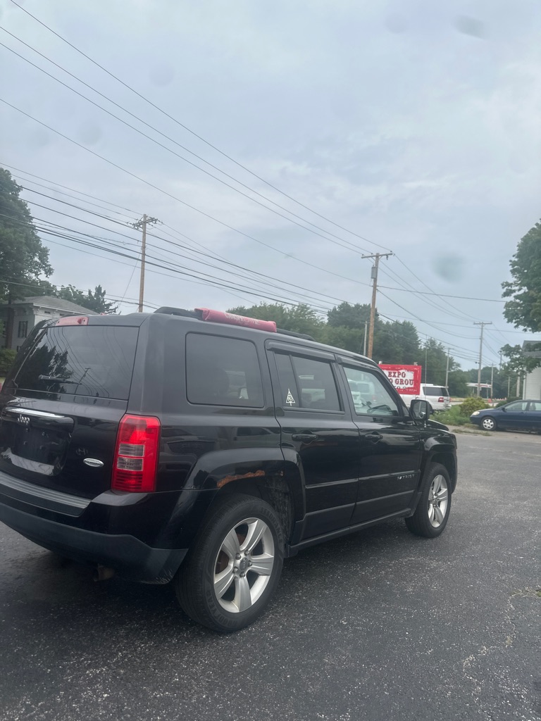 Photo 4 of this JEEP PATRIOT