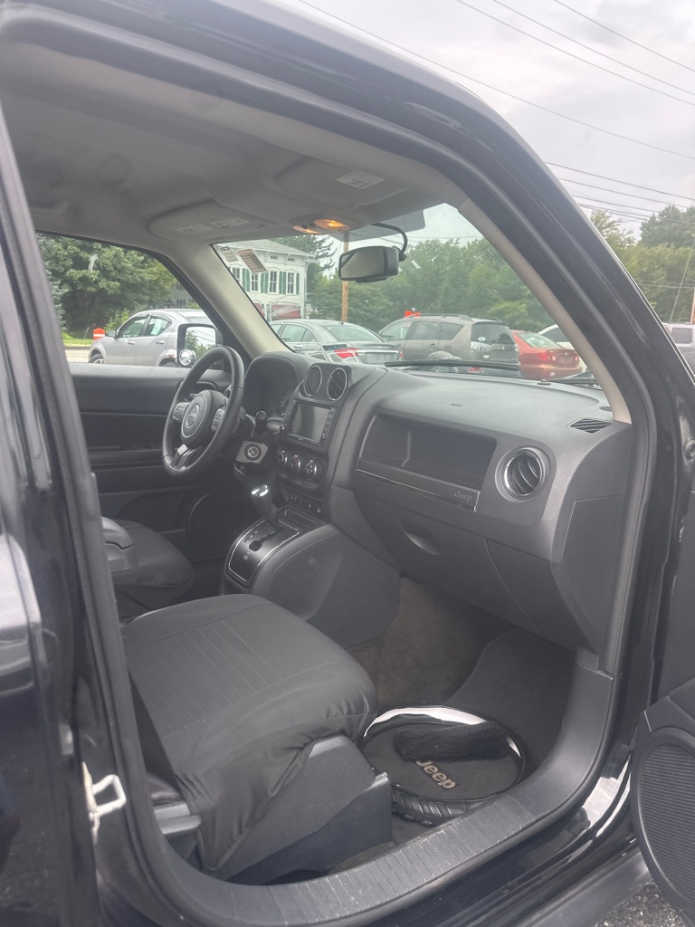 Photo 9 of this JEEP PATRIOT