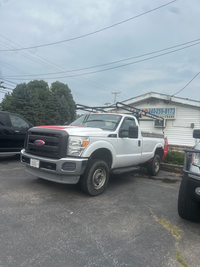 Photo 3 of this FORD F250