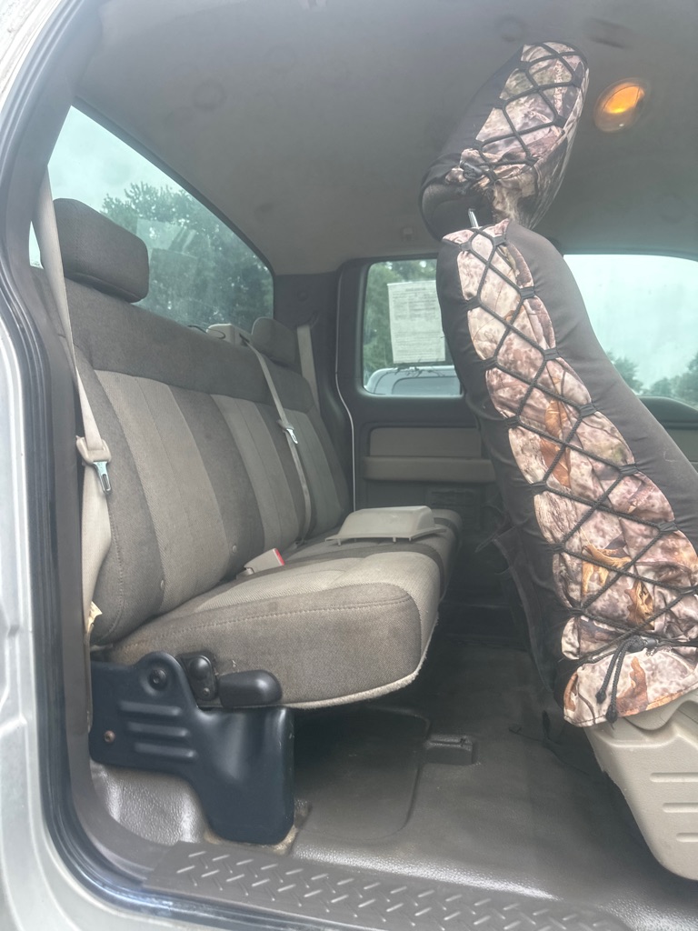 Photo 8 of this FORD F150