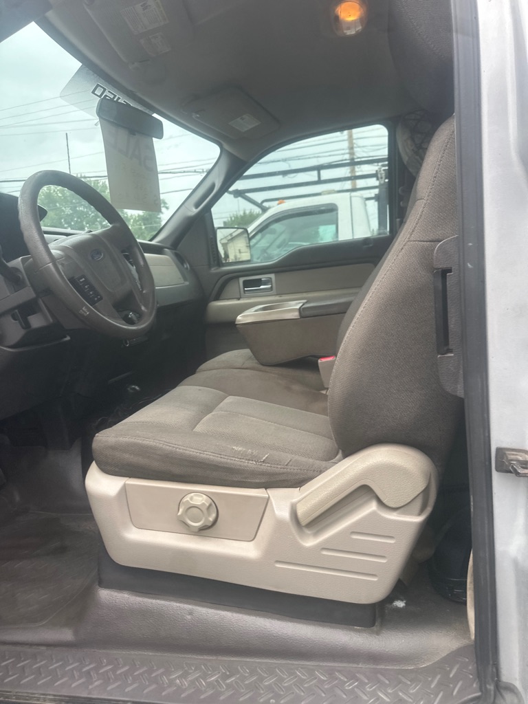 Photo 9 of this FORD F150