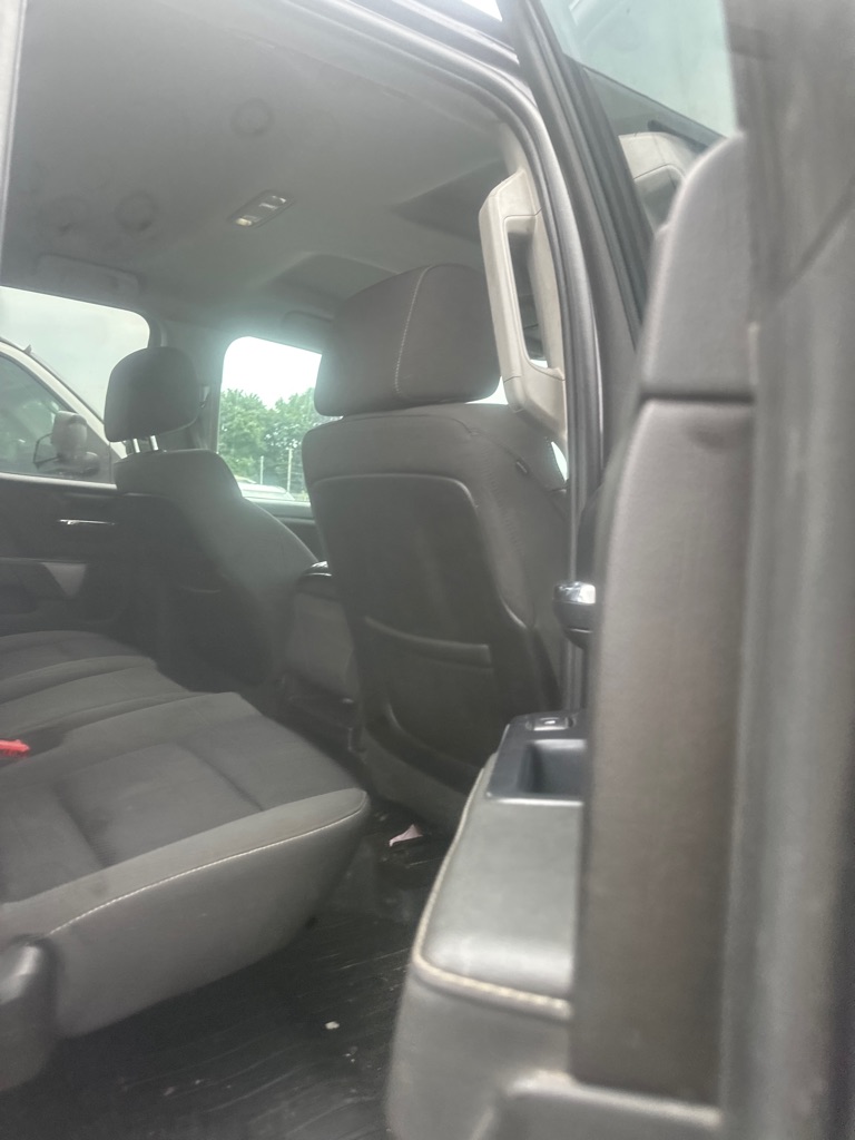 Photo 9 of this CHEVROLET SILVERADO 1500