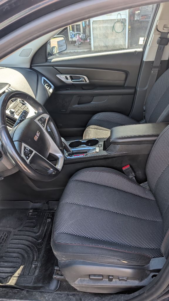Photo 8 of this GMC TERRAIN