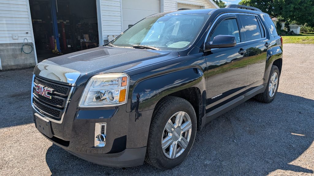 Photo 2 of this GMC TERRAIN
