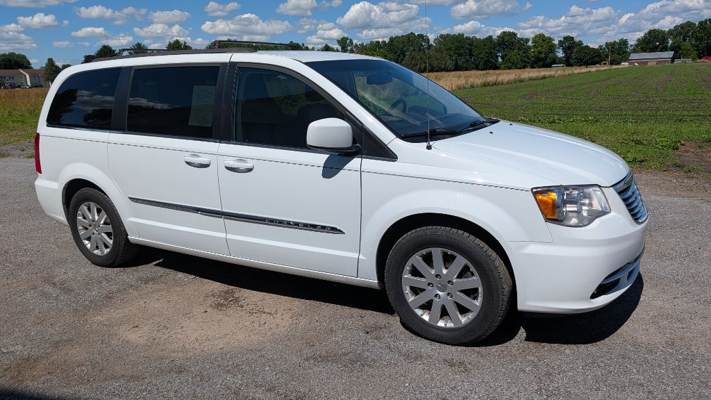 2016 CHRYSLER TOWN AND COUNTR