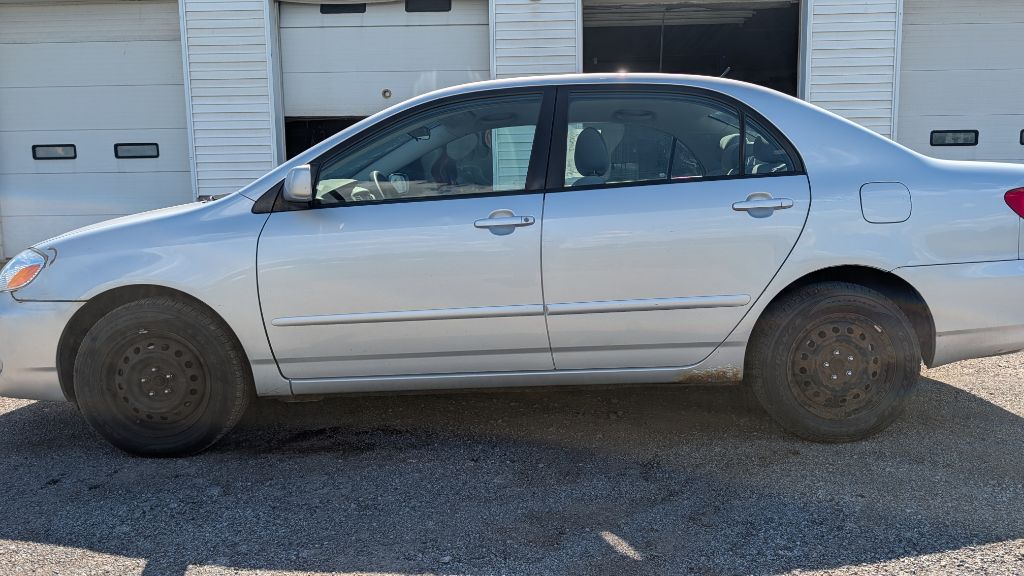Photo 3 of this TOYOTA COROLLA