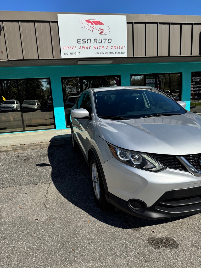 Photo 4 of this NISSAN ROGUE SPORT