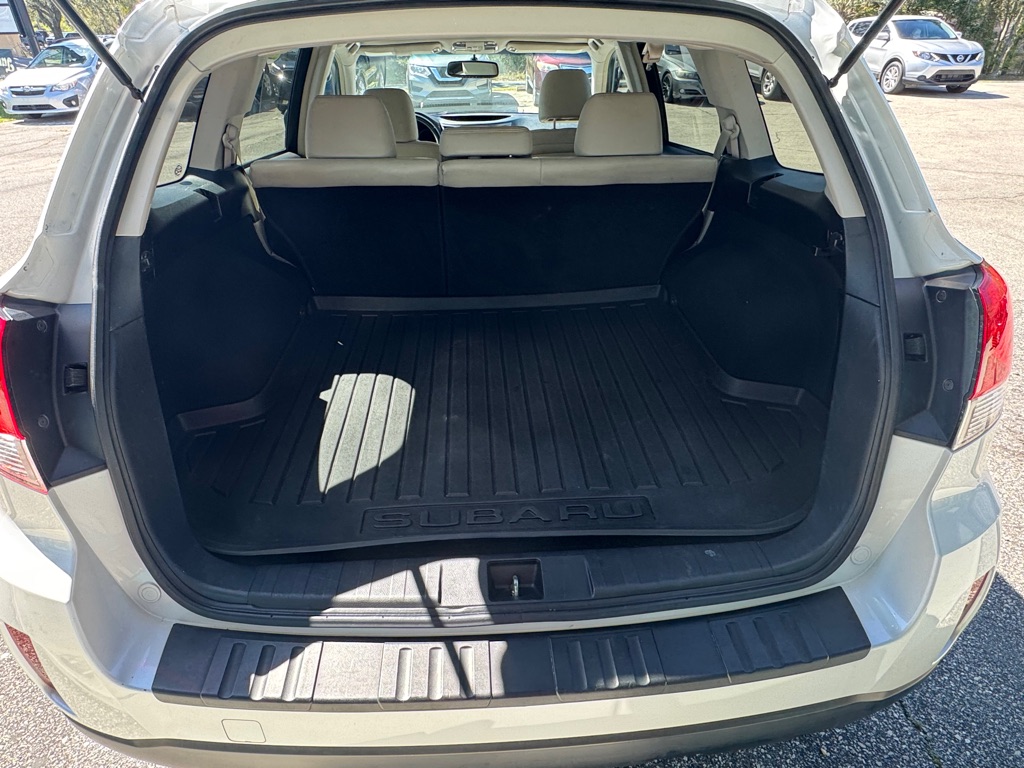 Photo 8 of this SUBARU OUTBACK