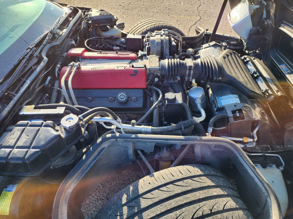 Photo 15 of this CHEVROLET CORVETTE
