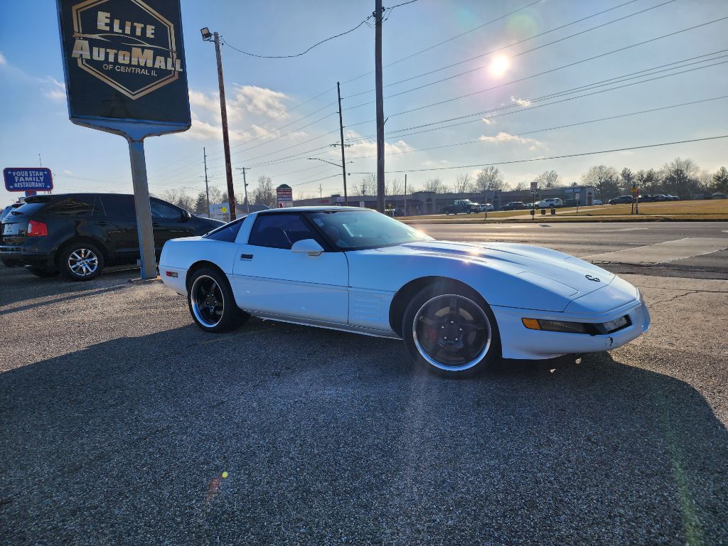 Photo 2 of this CHEVROLET CORVETTE