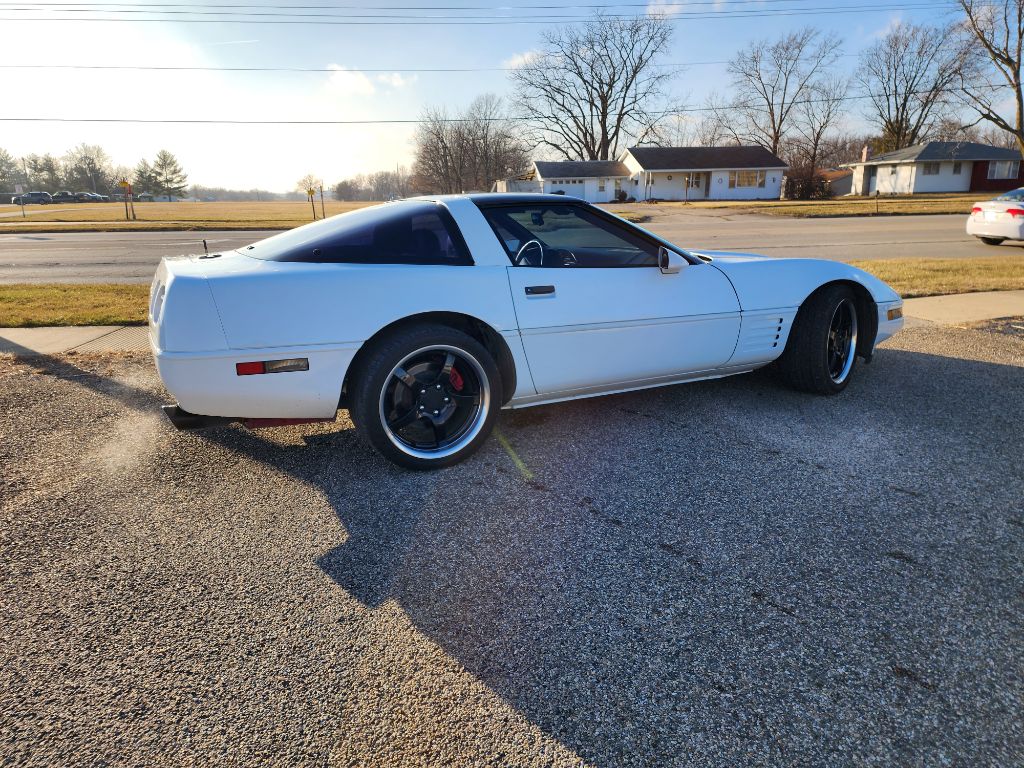 Photo 4 of this CHEVROLET CORVETTE