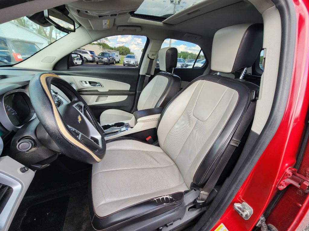 Photo 15 of this CHEVROLET EQUINOX