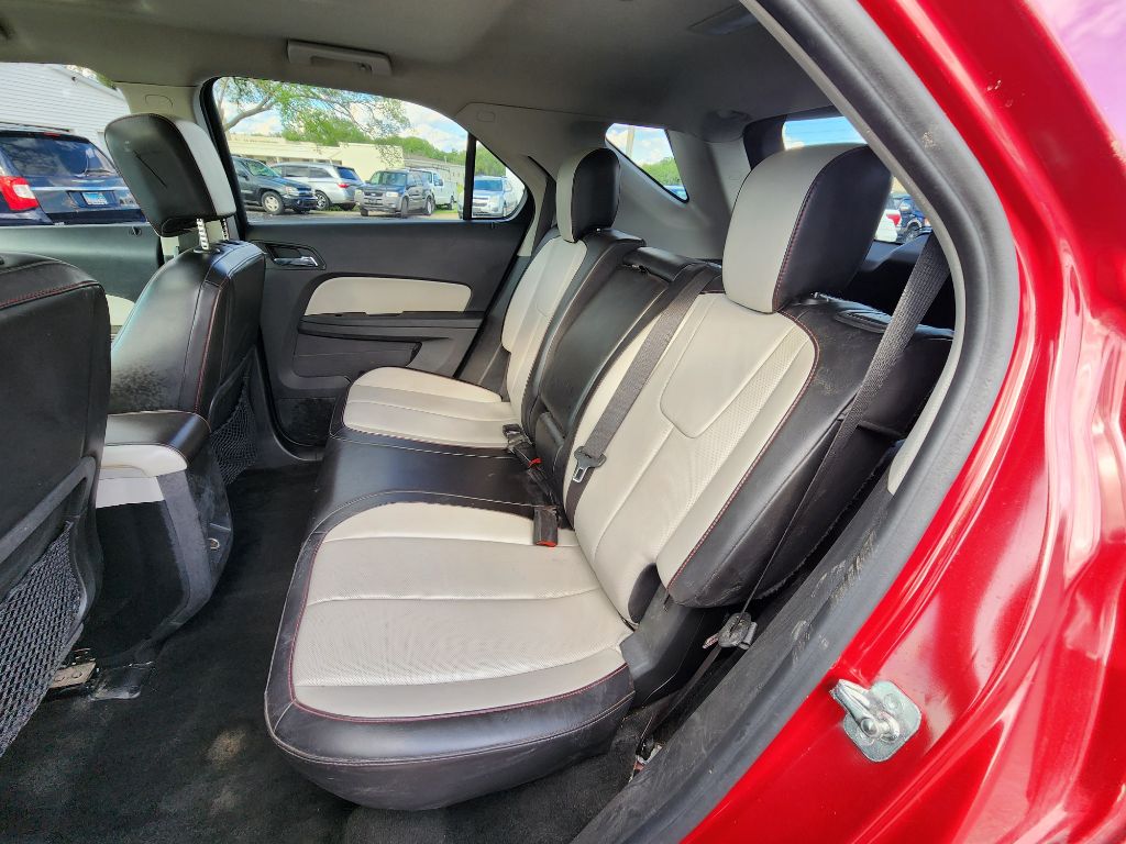 Photo 18 of this CHEVROLET EQUINOX